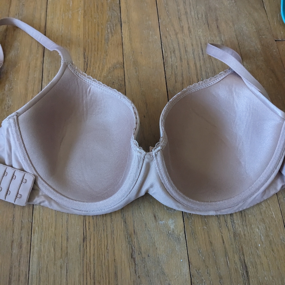 Victoria's Secret Body By Victoria Demi Bra 36D - Picture 4 of 5